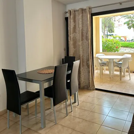 Pool View Studio Apartment Ref C015